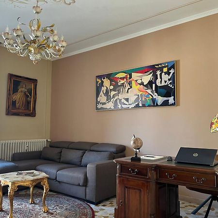 Vittore 11 Square Verbania Eksteriør billede